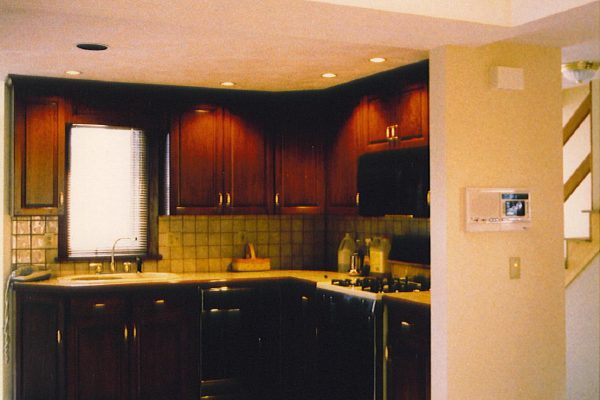mahogany-kitchen-cabinets